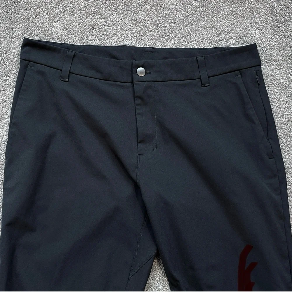 Like New Lululemon Athletica Commission Pant Classic 34”x32" Warpstreme - Picture 8 of 9
